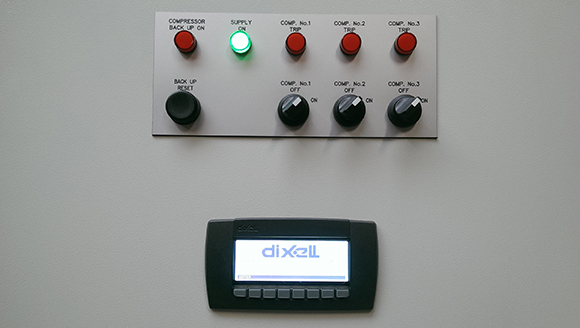 3 compressor unit with dixell controller